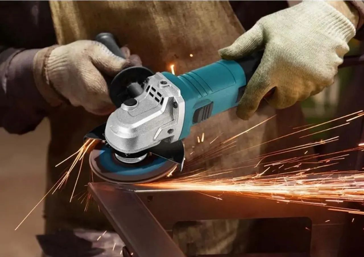 Esmerilhadeira Angular 4,5 Pol - Potente e Eficaz