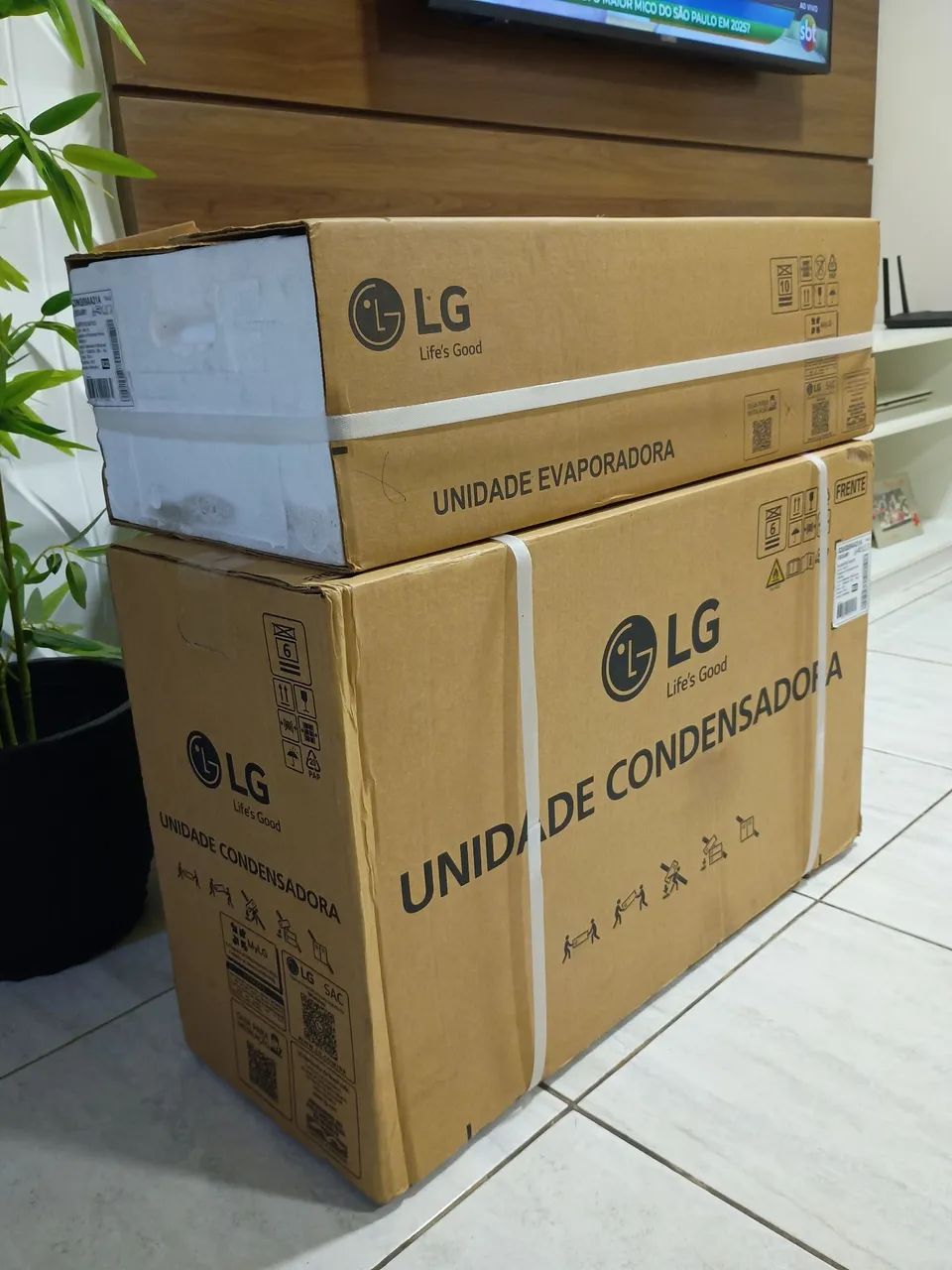 Ar condicionado Split inverter 9.000 LG VOICE - Foto 6