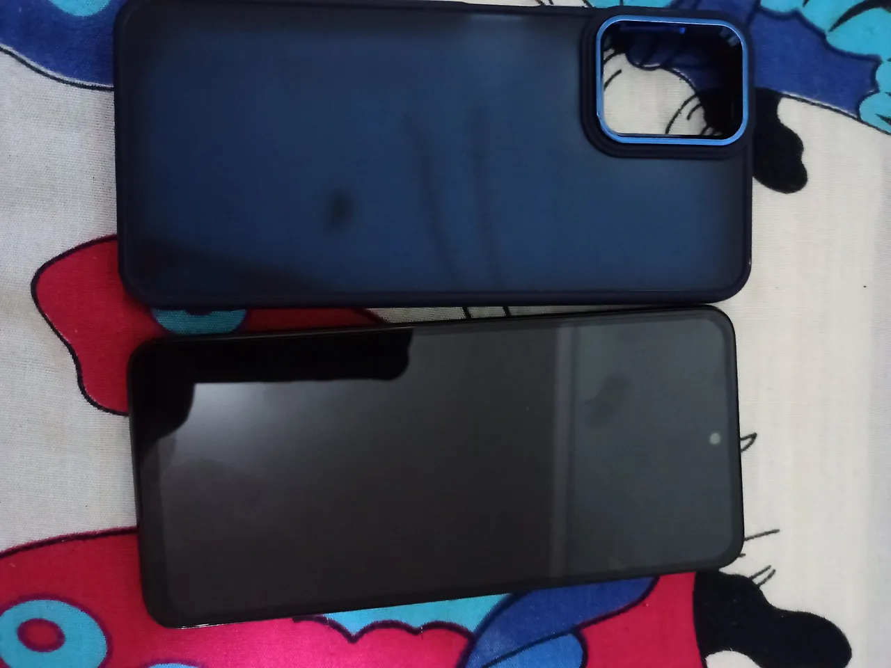Moto g34. 64 giga de memória.