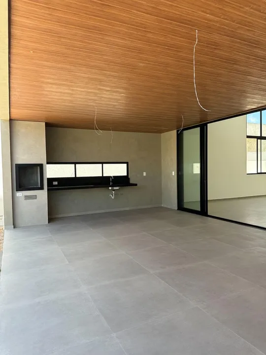 Casa em condomínio litoral sul