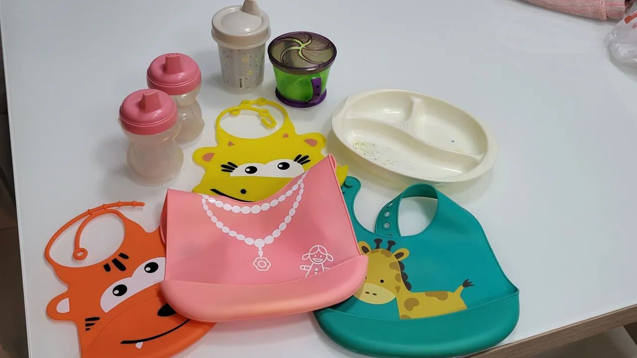 Kit de Babadores e Copinhos para Bebê