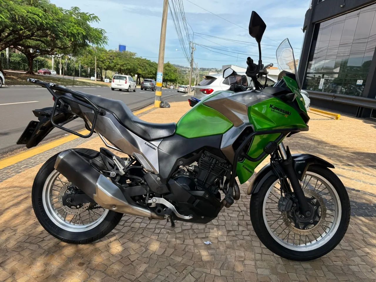 KAWASAKI VERSYS 300