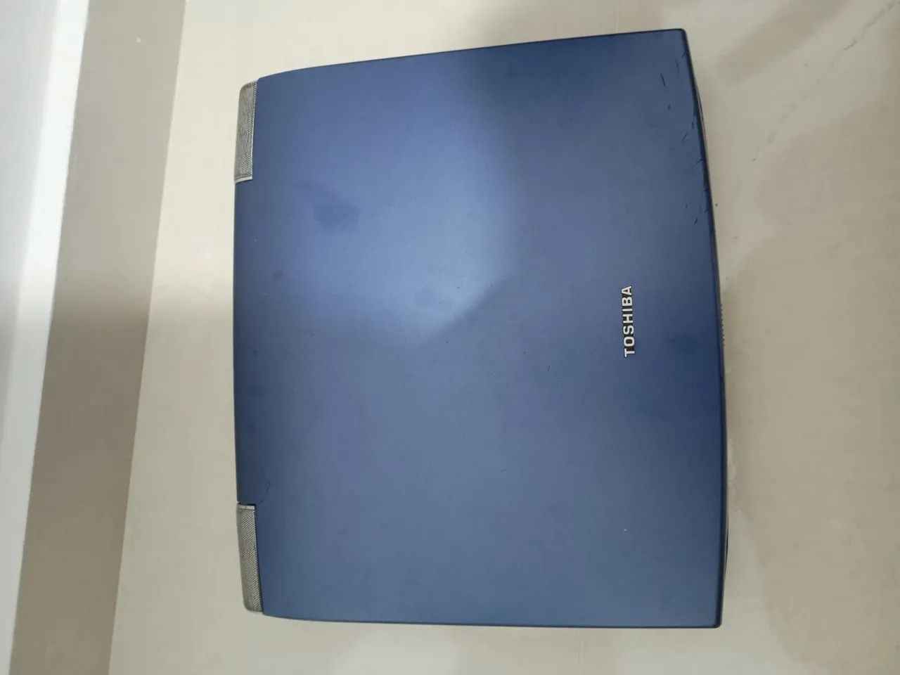 Notebook Toshiba Antigo com Windows XP