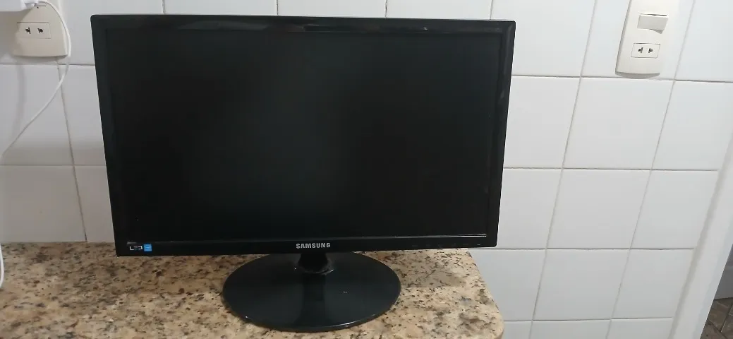 Monitor Samsung 21 Pol. Mod. S22b300b