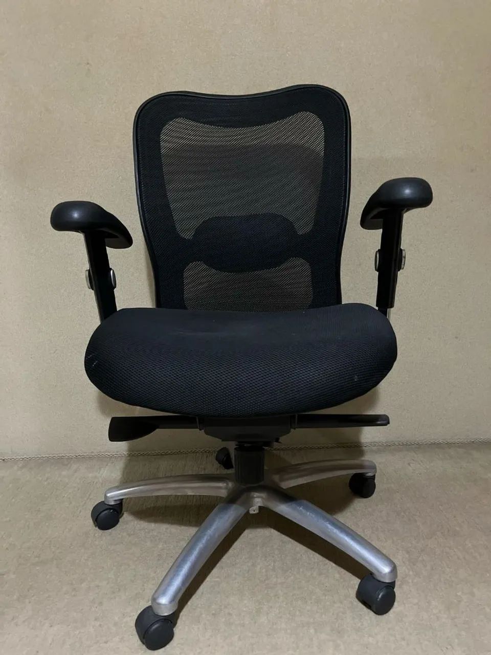 Cadeira de Escritório Mesh Preta
