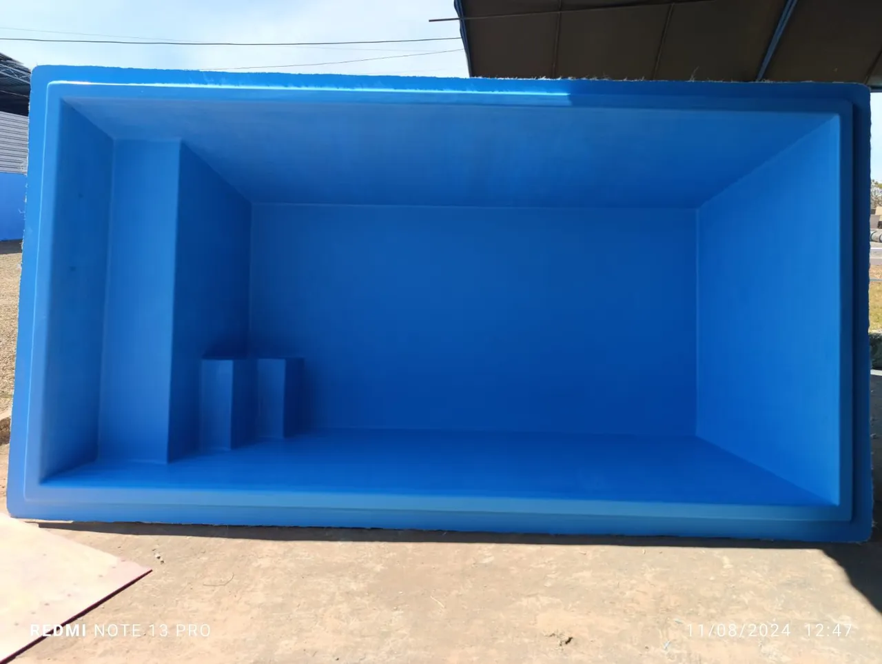 Piscina de fibra 4.40x2.40=1.40