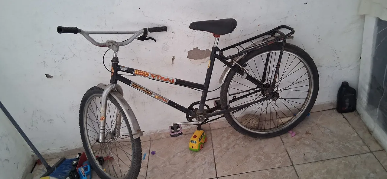 Bicicleta 250 reias jardim das Oliveira 