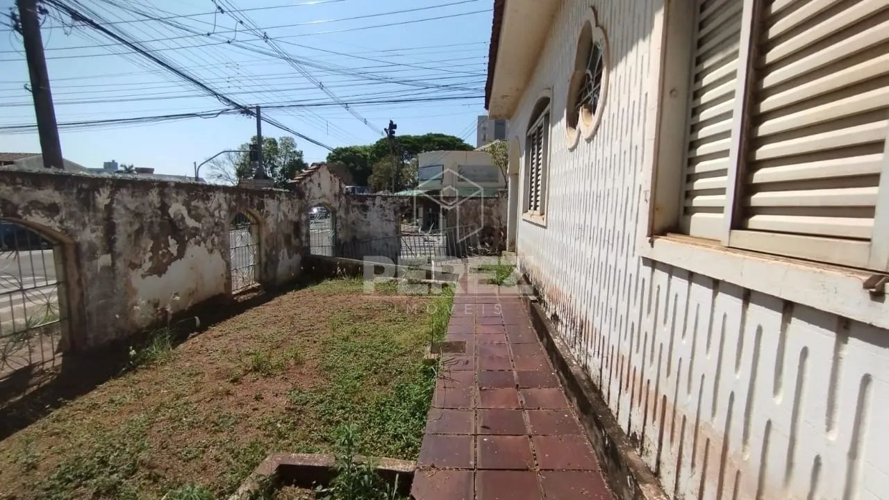 Terreno de esquina no Centro - Foto 4