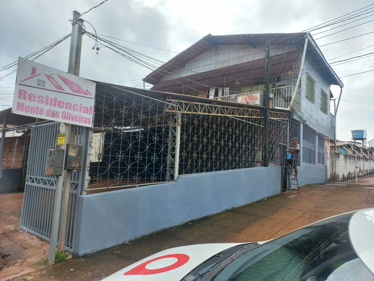 Alugo casa