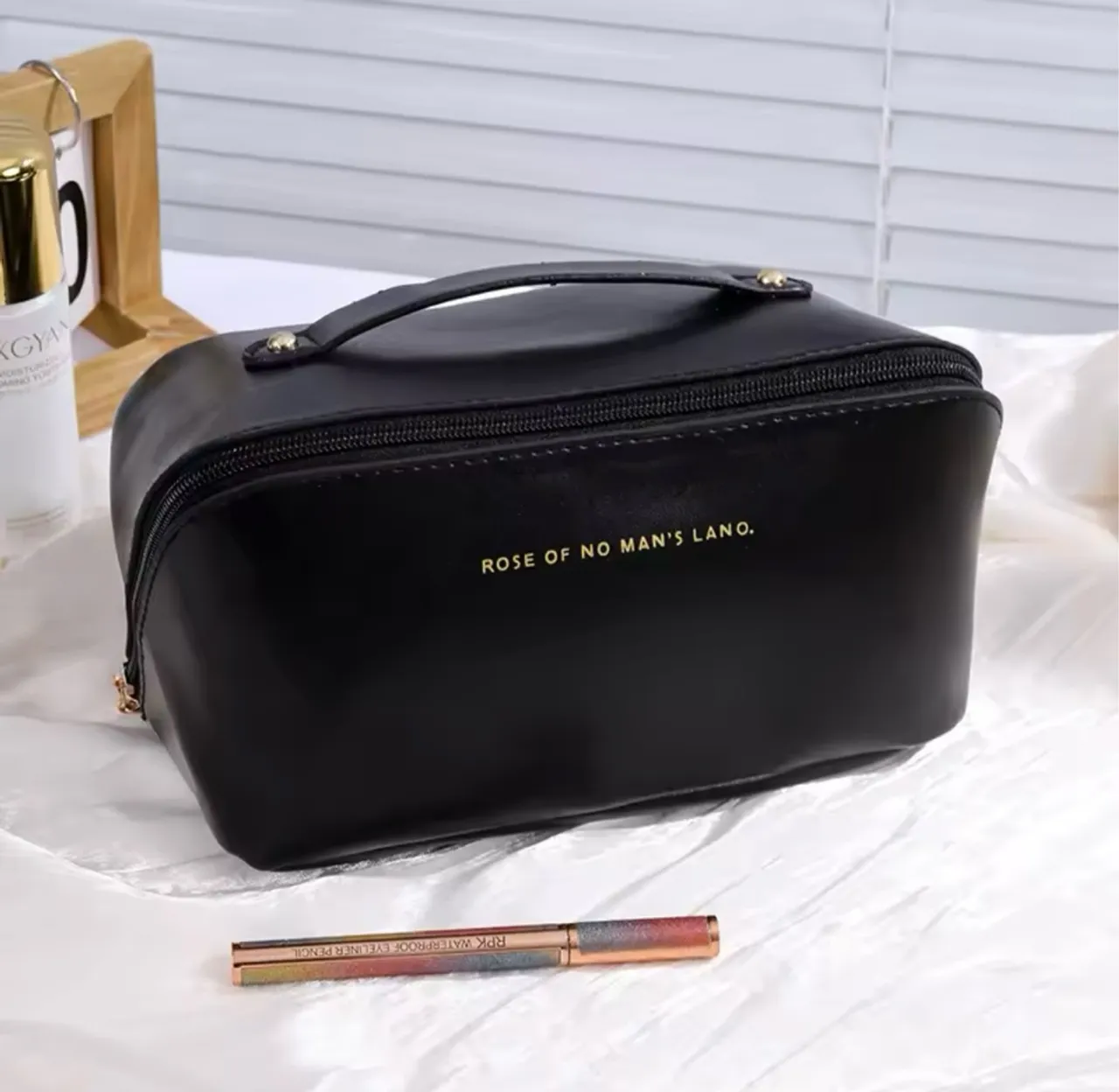 Necessaire Rose of No Man's Lano - Preta (entrega sem taxa)