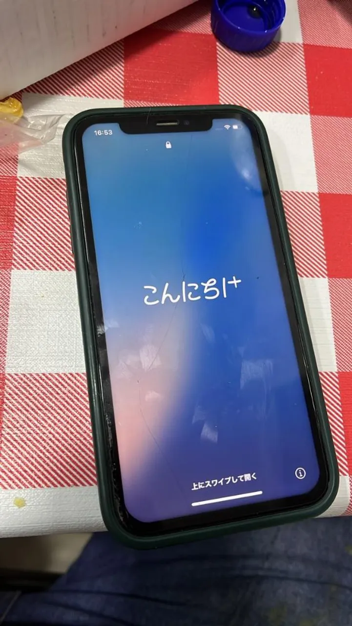 Vendo iPhone XR em boas condições