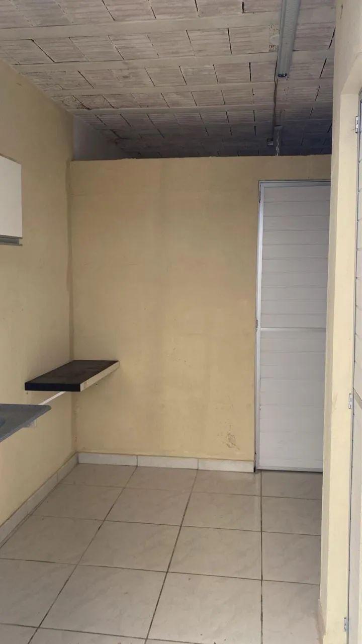 Kitnet na maraponga com agua e luz incluso com e sem mobília  - Foto 5