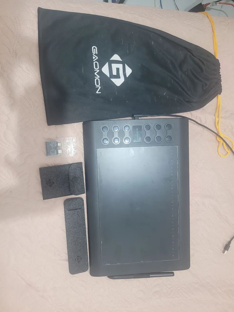 Mesa digitalizadora M106K PRO