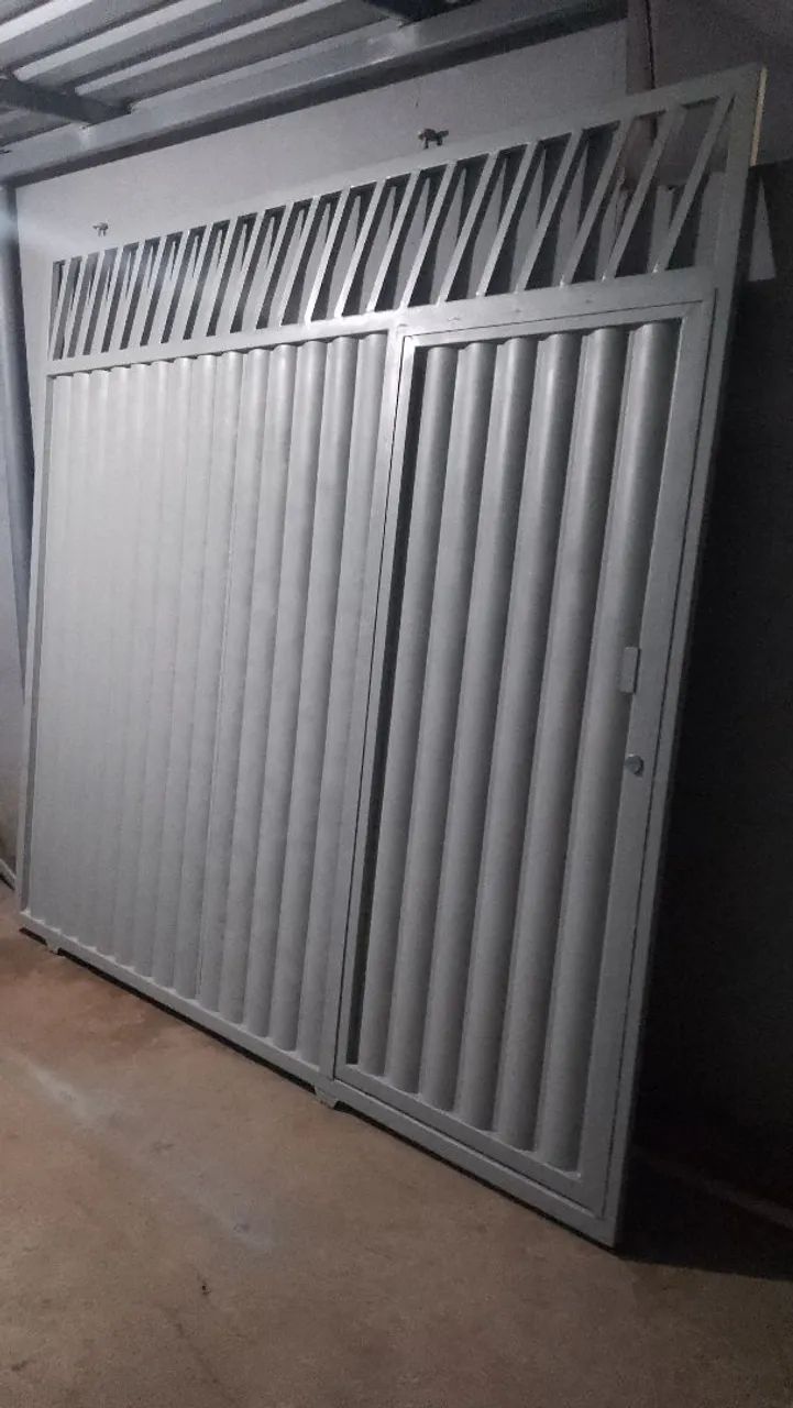 Portões social e de garagem - Foto 2