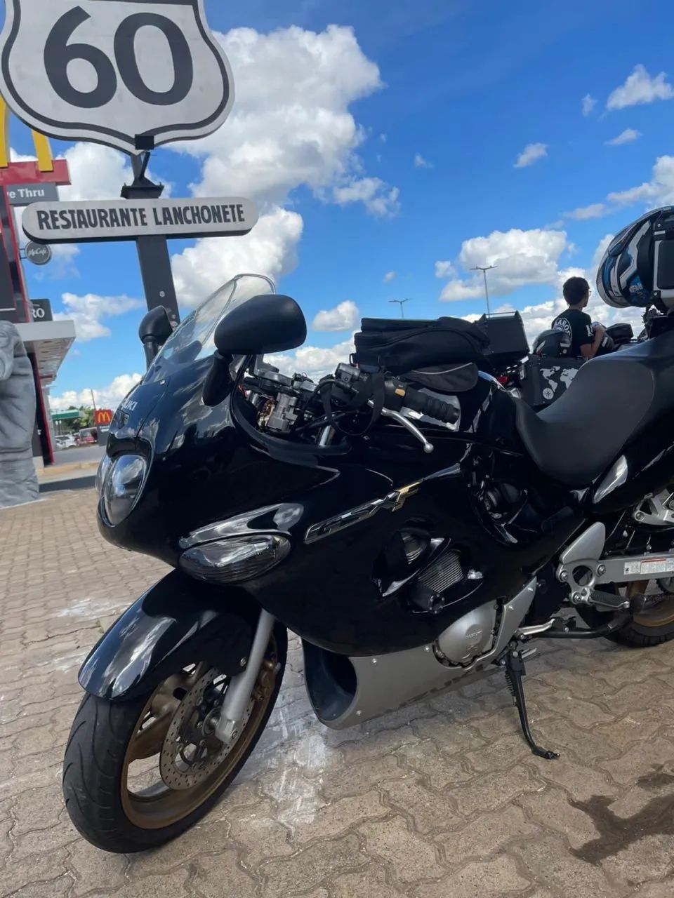 Suzuki GSX 750F - Foto 4