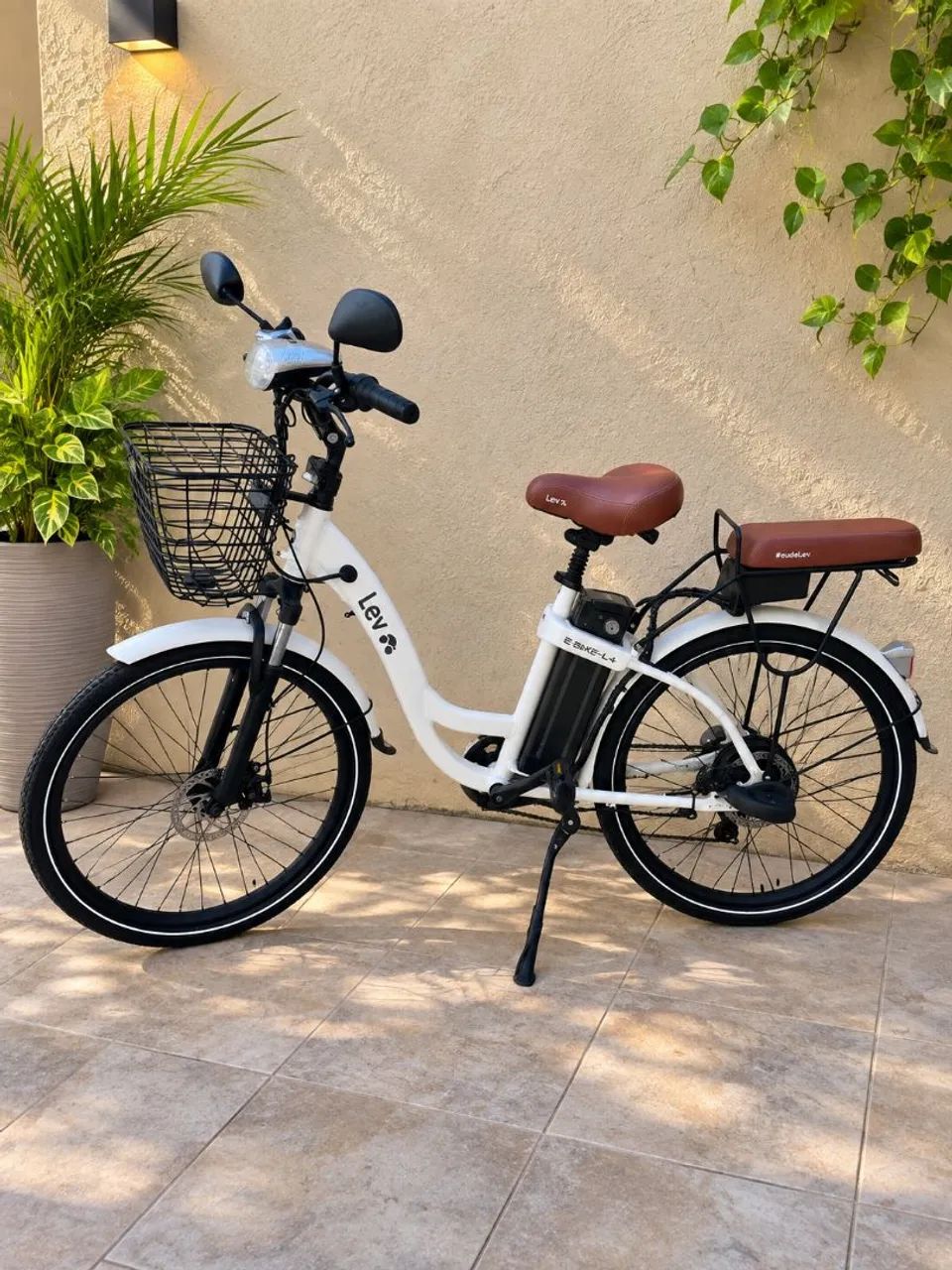 Vendo bicicleta elétrica Lev excelente estado!  - Foto 4