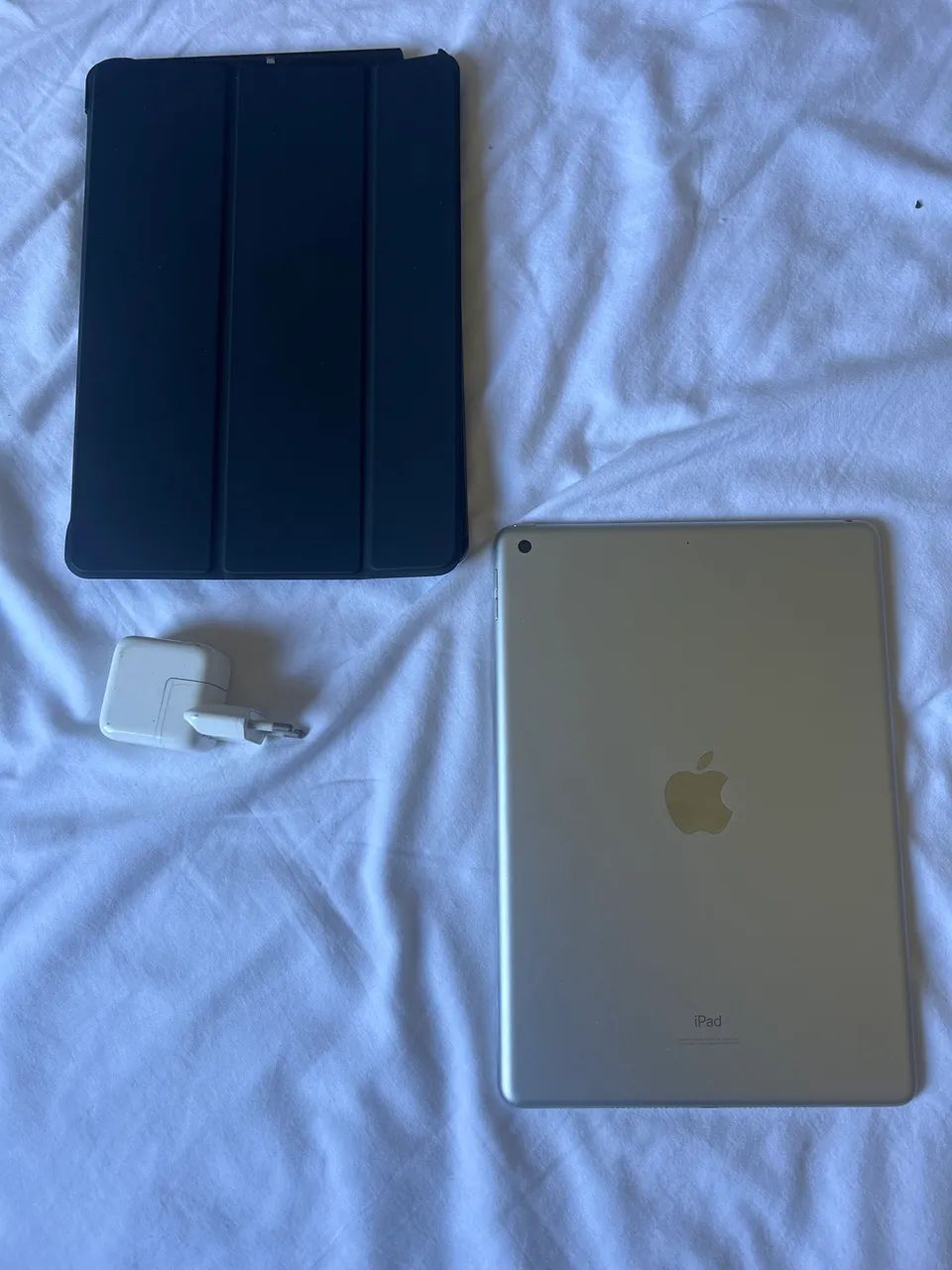 iPad 7 32Gb + Acessórios - Tablets e E-Readers - Capim Macio