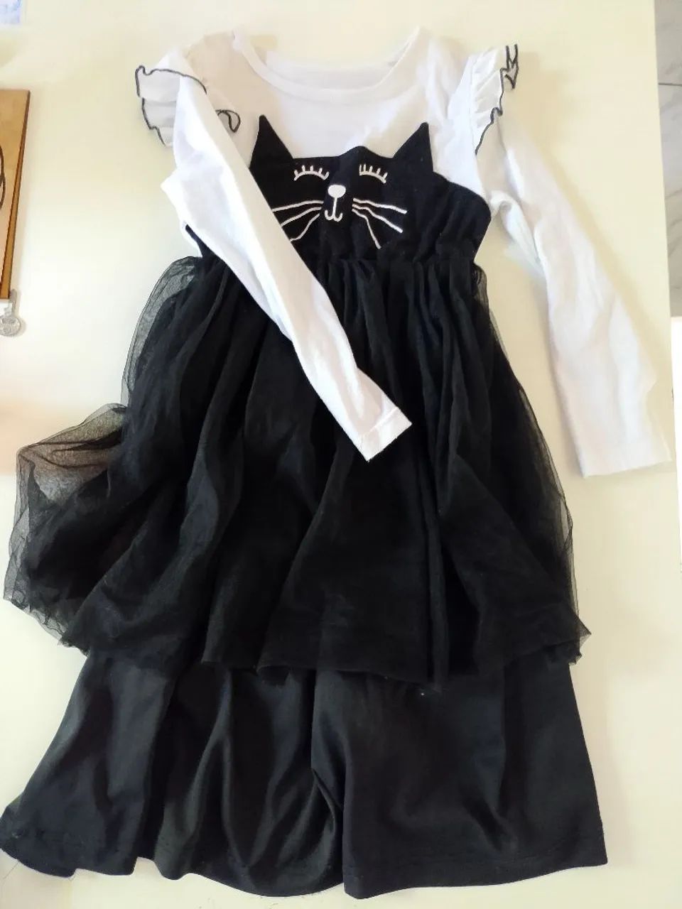 Vestido gatuchinha preta e branca  - Foto 2