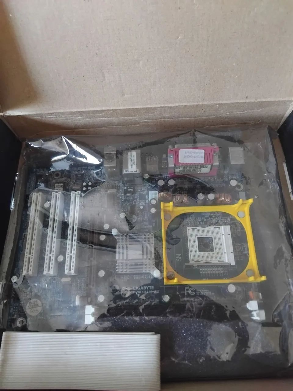 Placa mãe marca Gigabyte - Foto 4