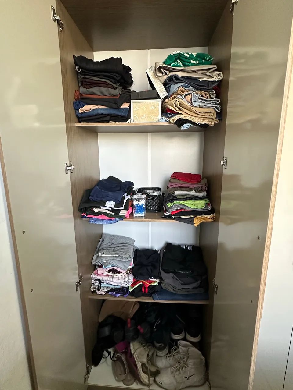 Guarda roupa 6 portas  - Foto 4