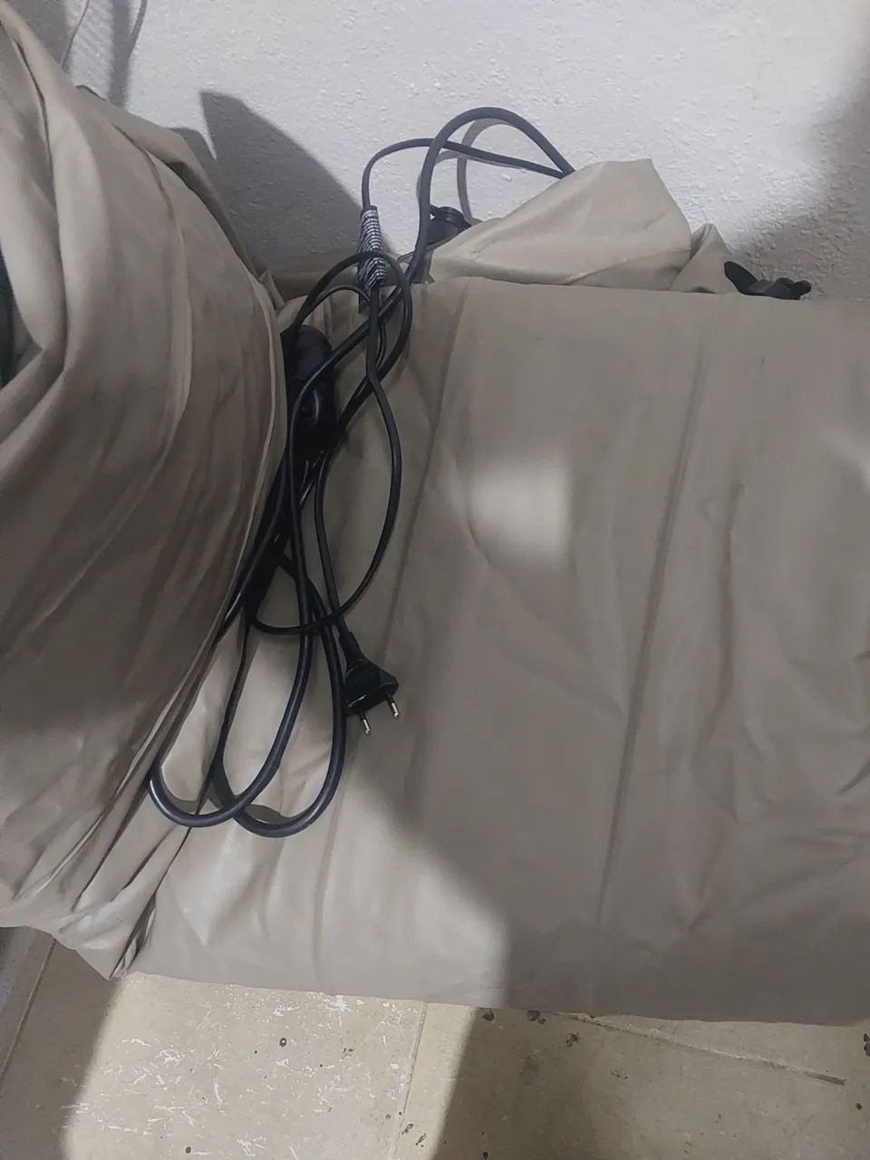 Colchão inflável de casal eletrico  - Foto 3