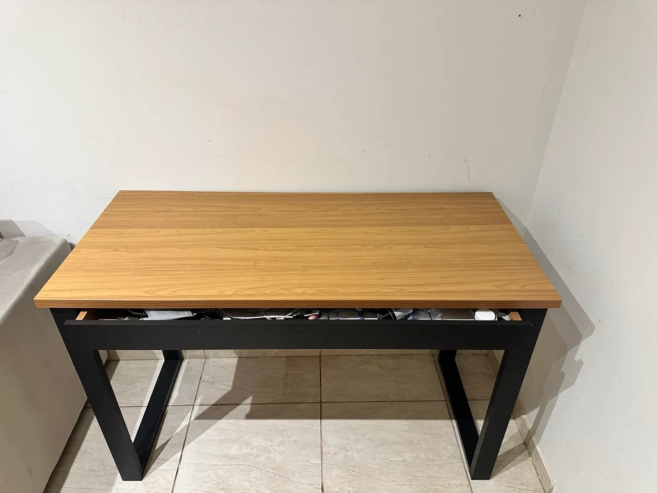 Mesa de escritório escrivaninha com gaveta MDF - Foto 3