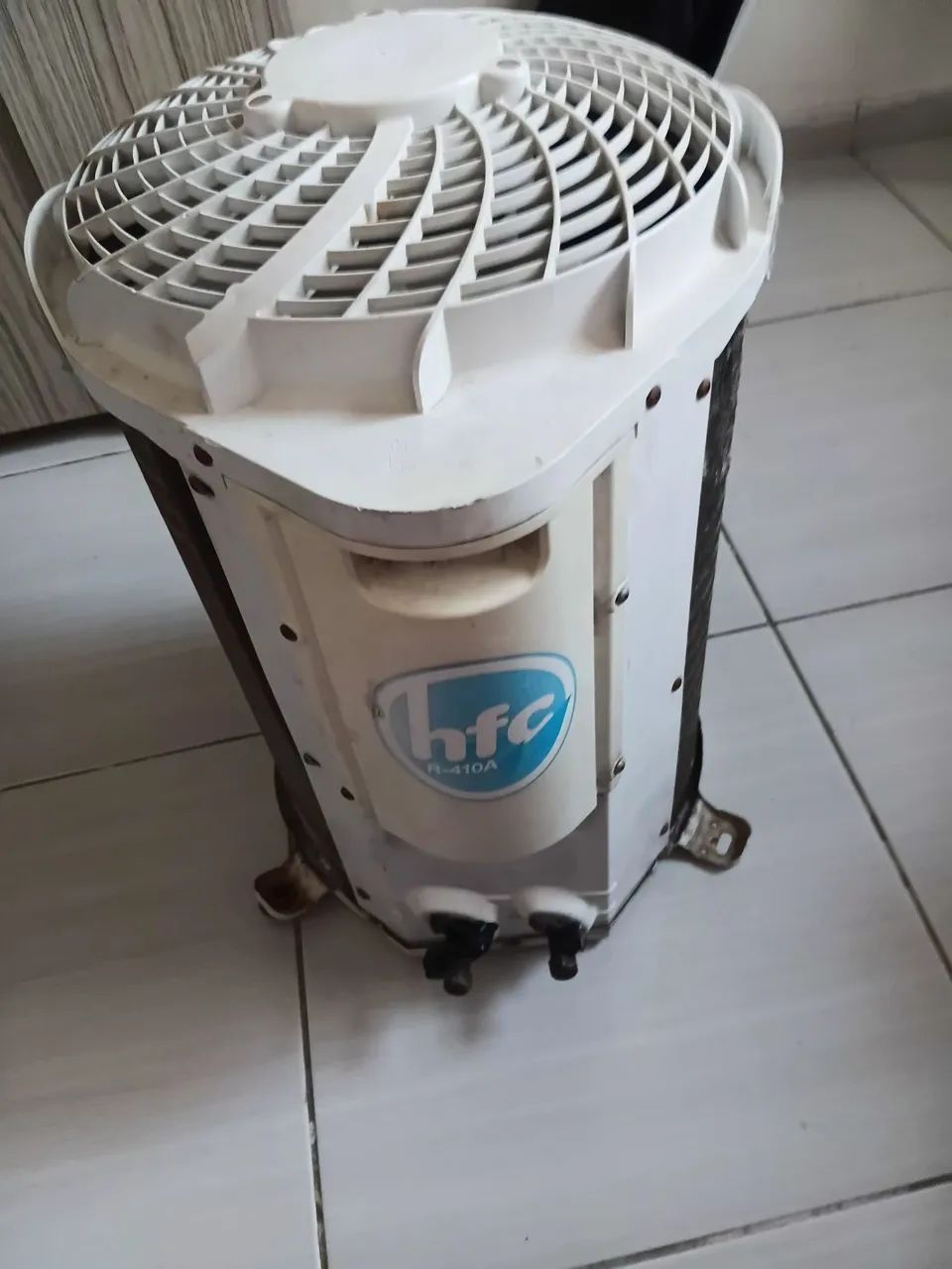 Ar, condicionado Midea. Funcionando perfeitamente. 10.000 btu. 