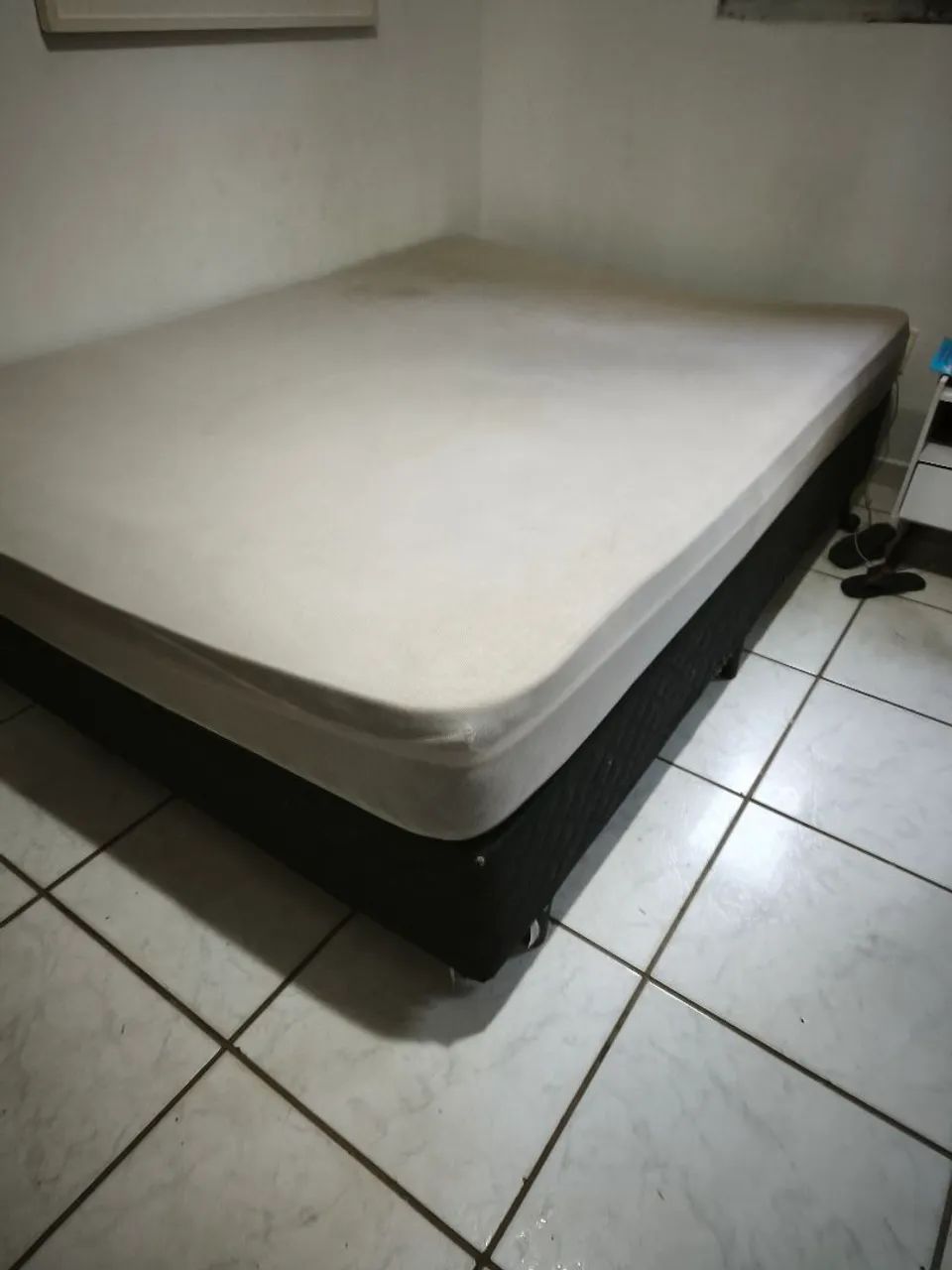 Cama box com colchao casal  colchao com capa - Foto 2