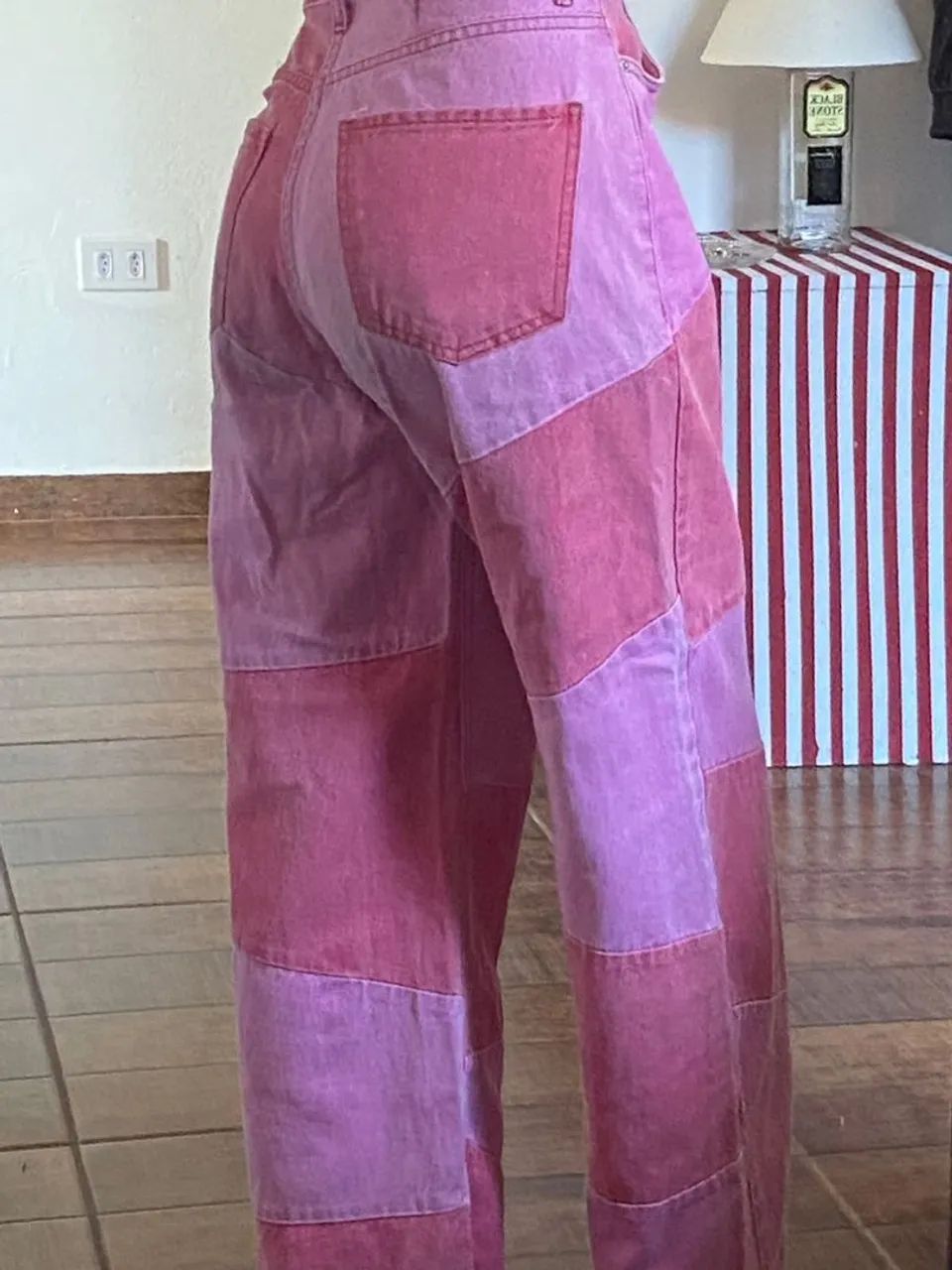 Calça wide leg de retalhos rosa - Foto 2