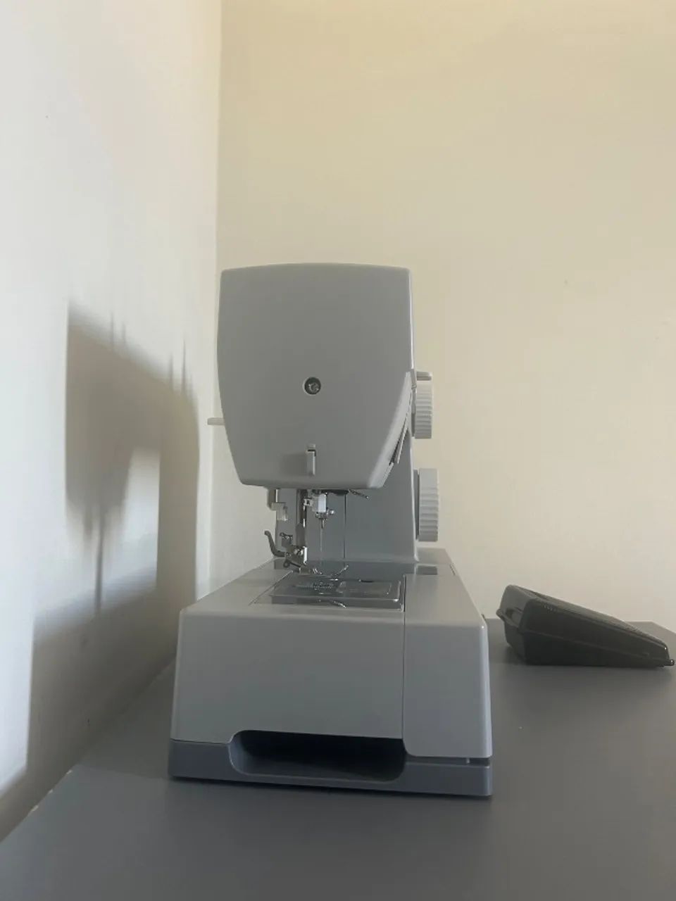 Máquina de costura - Foto 3
