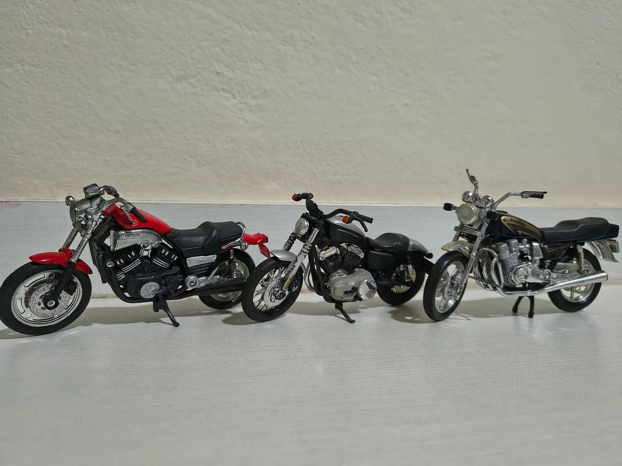 Miniaturas de moto 1:18.  Super conservadas  - Foto 2