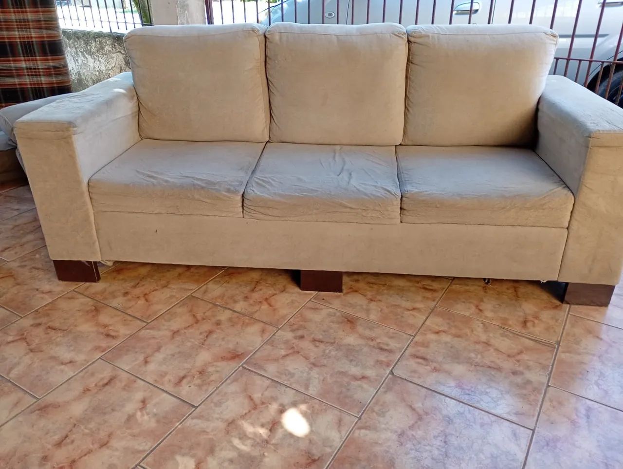 Sofá tecido Suede 3 lugares - Foto 2