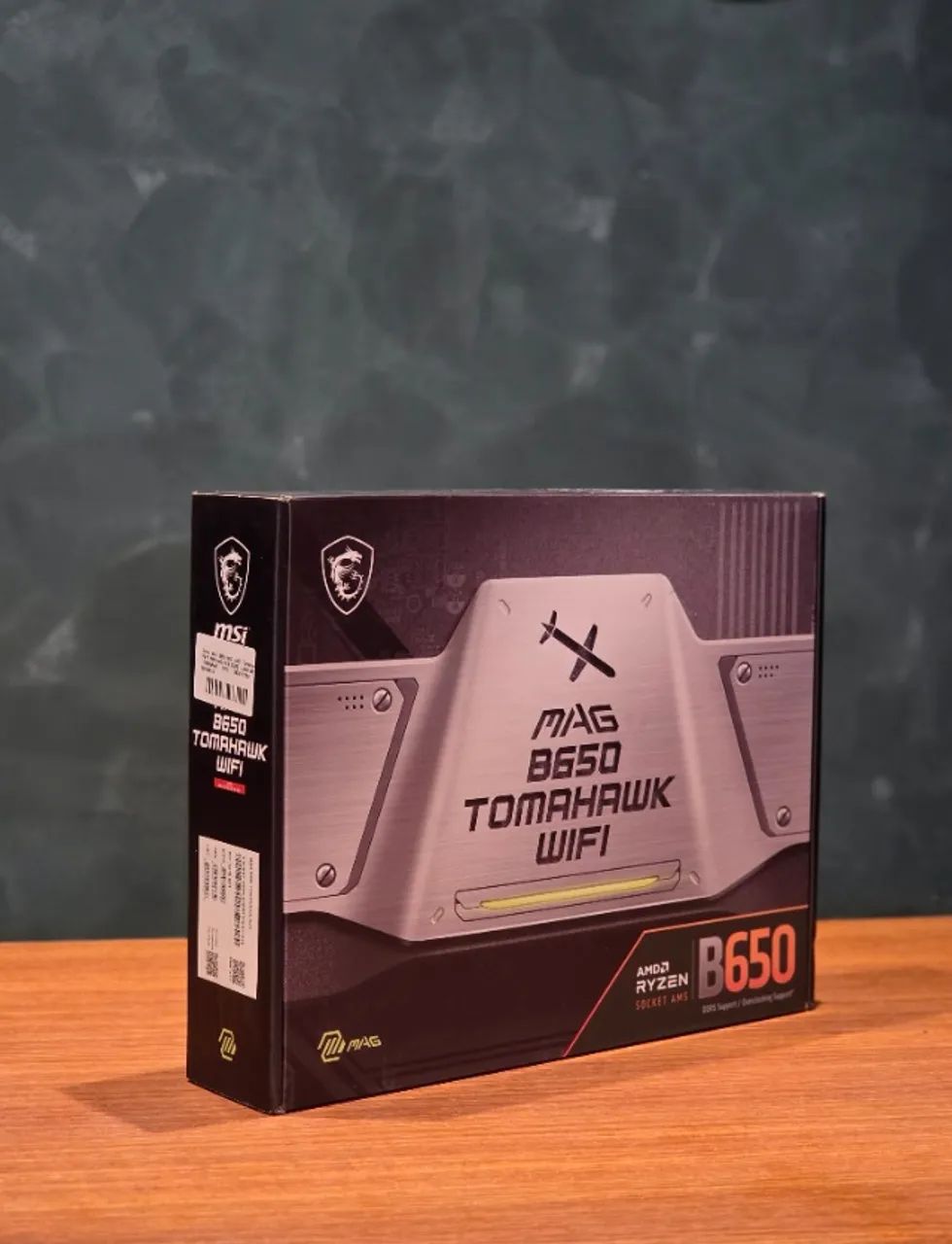 Placa-Mãe MSI MAG B650 Tomahawk WiFi - Seminova