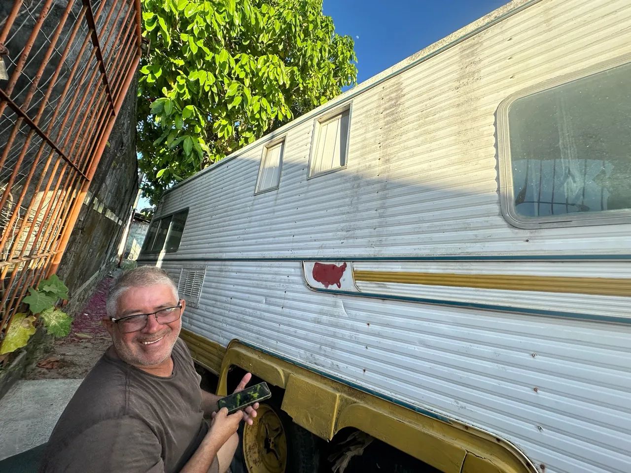 Trailer Motorhome Americano 