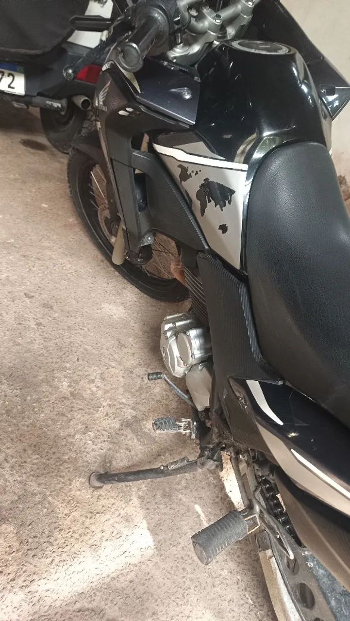 Vendo troco Xre 300 emplacada até 10/2027 no meu  leia o anúncio golpistas  nem tente - Foto 8