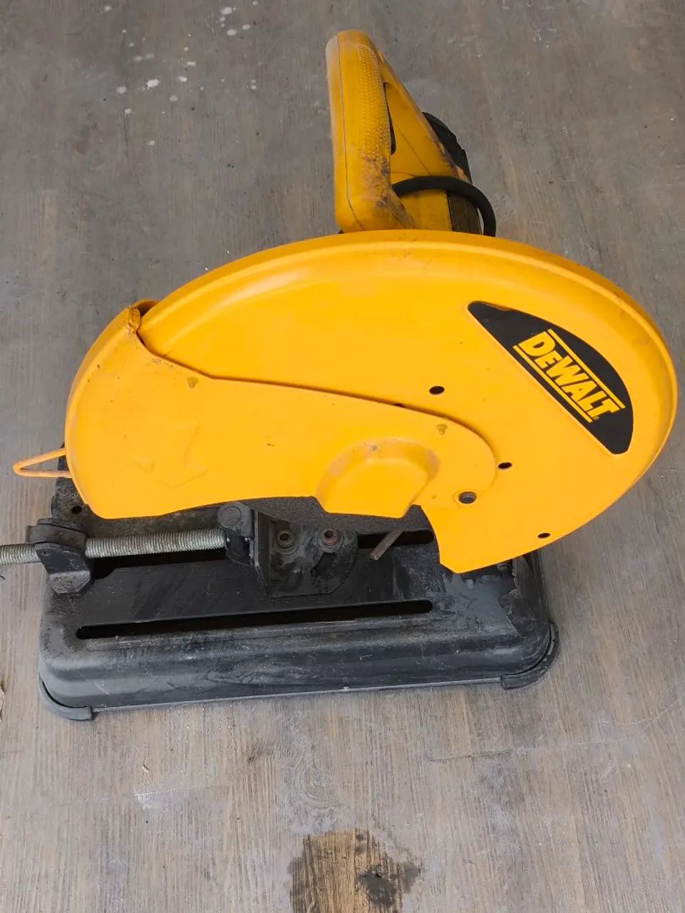 Policorte Devalt 2300 Watts
