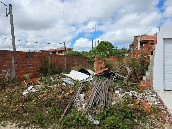 Terreno Caixa em HORIZONTE
