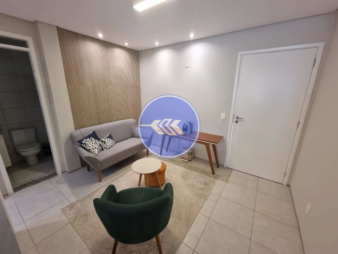 Amplo apartamento mobiliado no Paraíso das Dunas com 2 suítes - Foto 2
