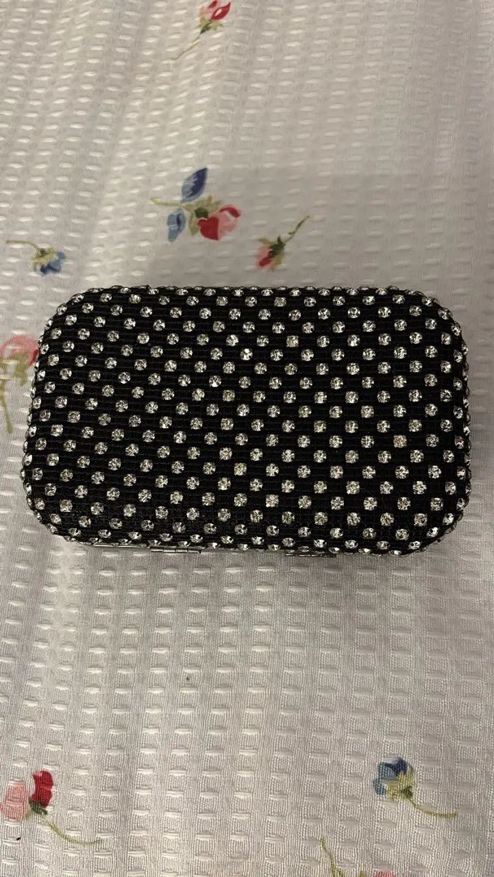 Clutch festa preta com strass