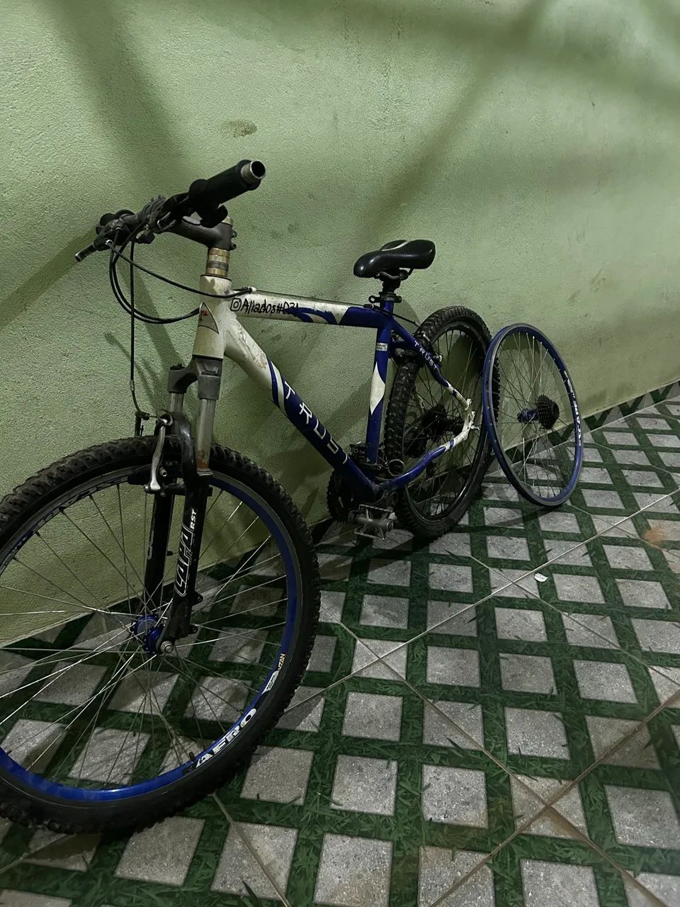 Vendo ou troco bicicleta Trust Aro 26 - Foto 4