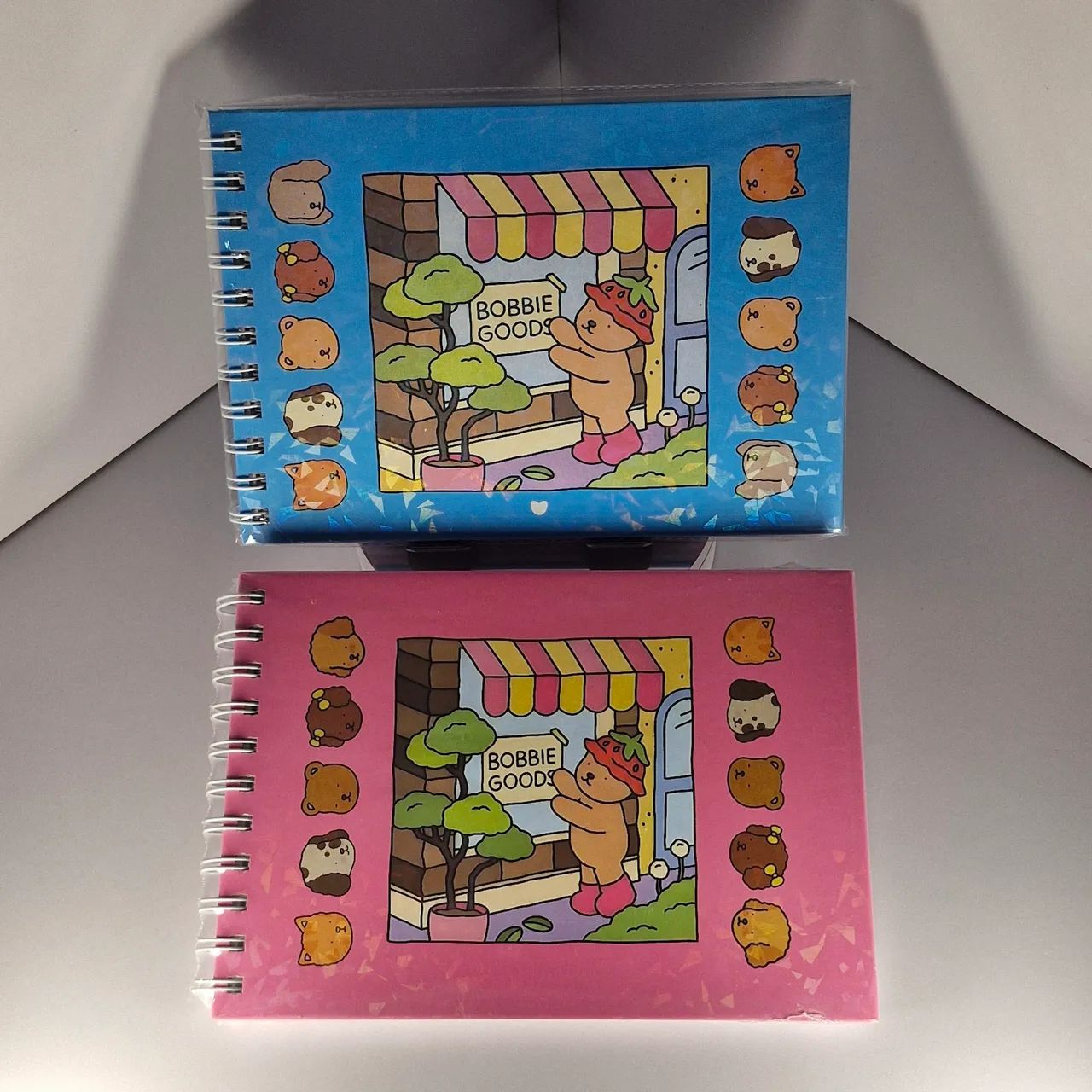 KIT COM 2 LIVROS DE COLORIR ? DIVERSÃO GARANTIDA
