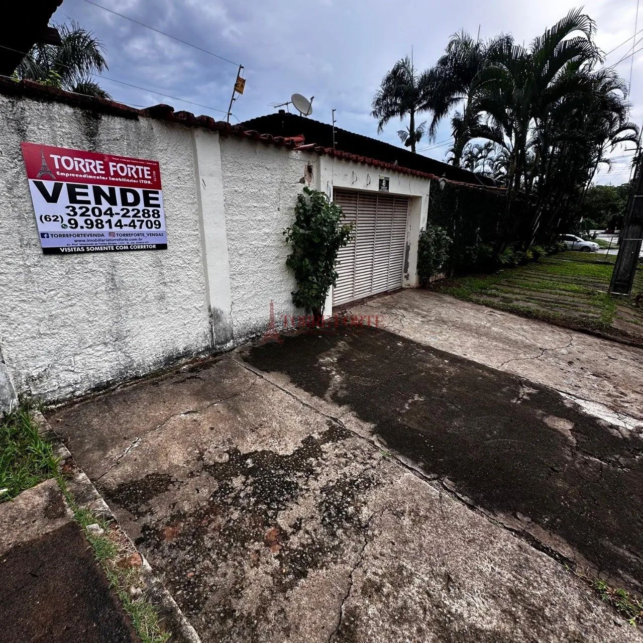 Casa térrea com 4 quartos e 806m² de terreno à venda no Setor Jaó - Foto 2