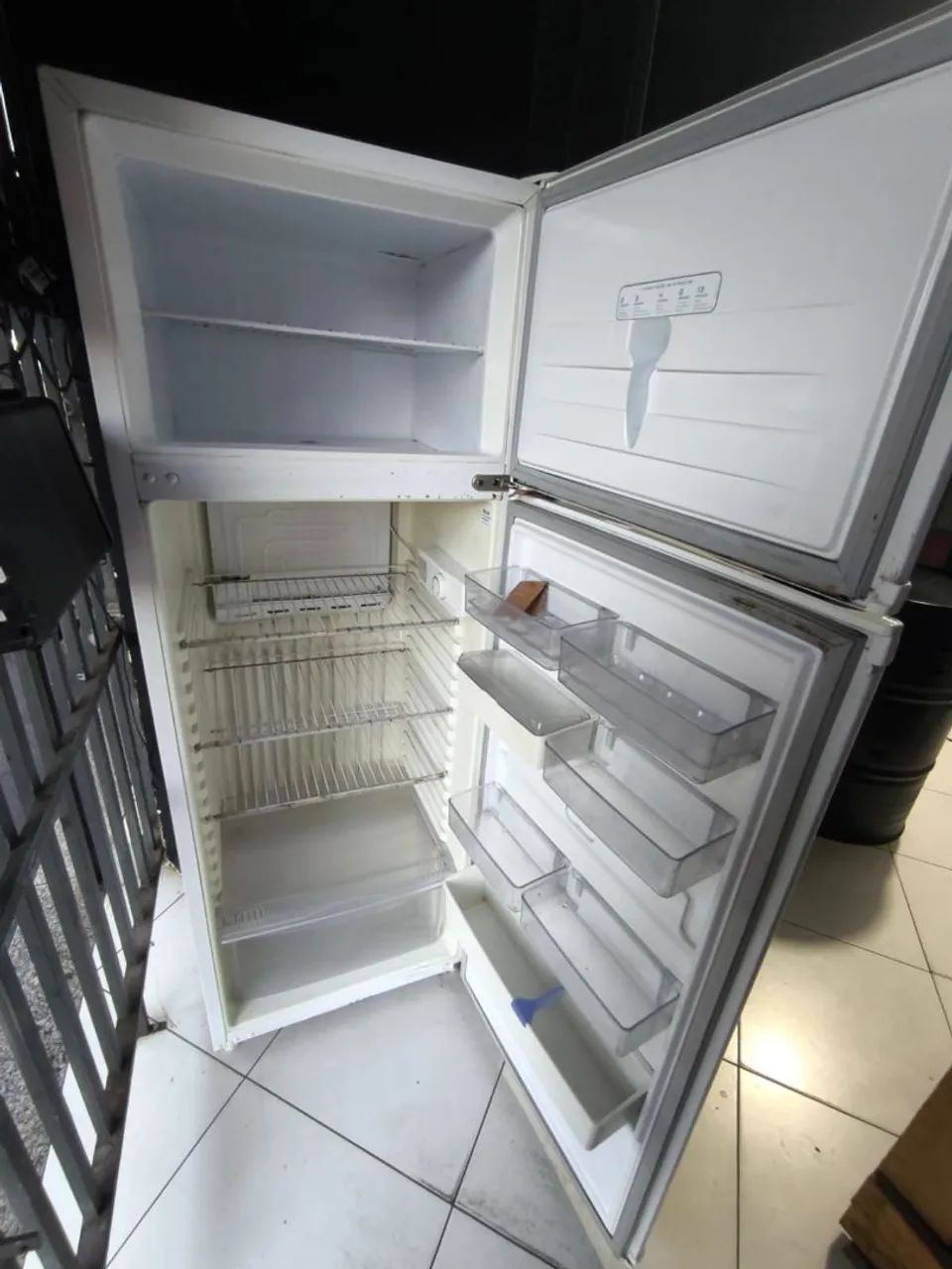 Geladeira Consul 2 portas  - Foto 2