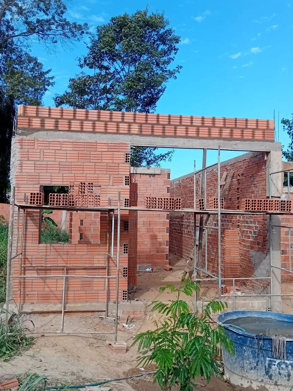 Sou pedreiro profissional estou disponível  - Foto 3
