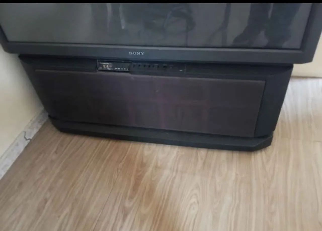 Tv Sony  85 polegadas de projeção raridade - Foto 3
