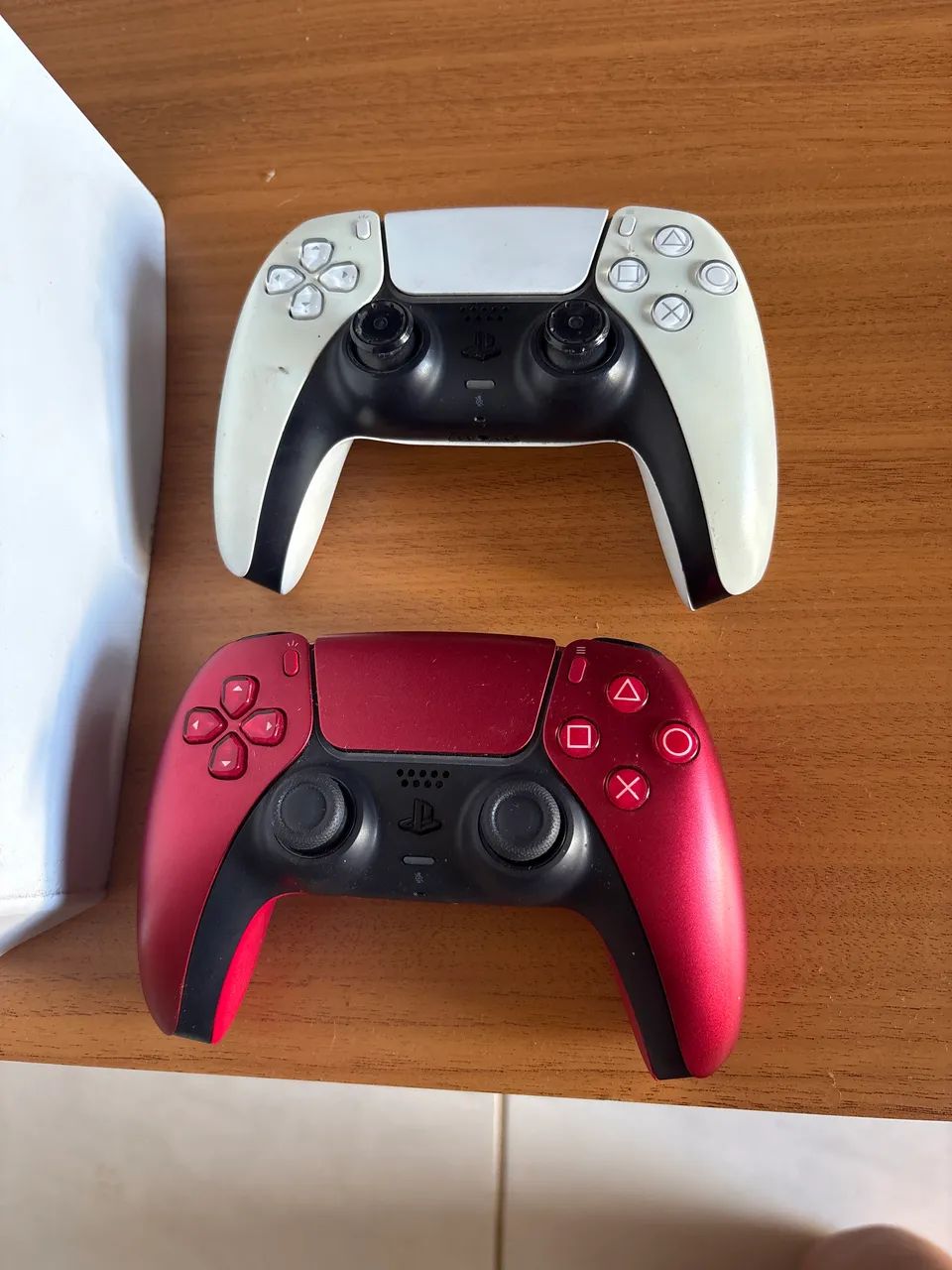 PlayStation 5 + 2 controles - Foto 2