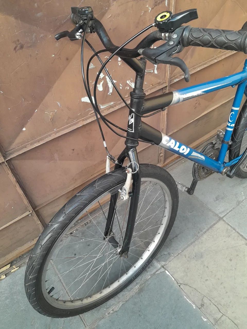 Bicicleta aro 26 com marchas - Foto 2