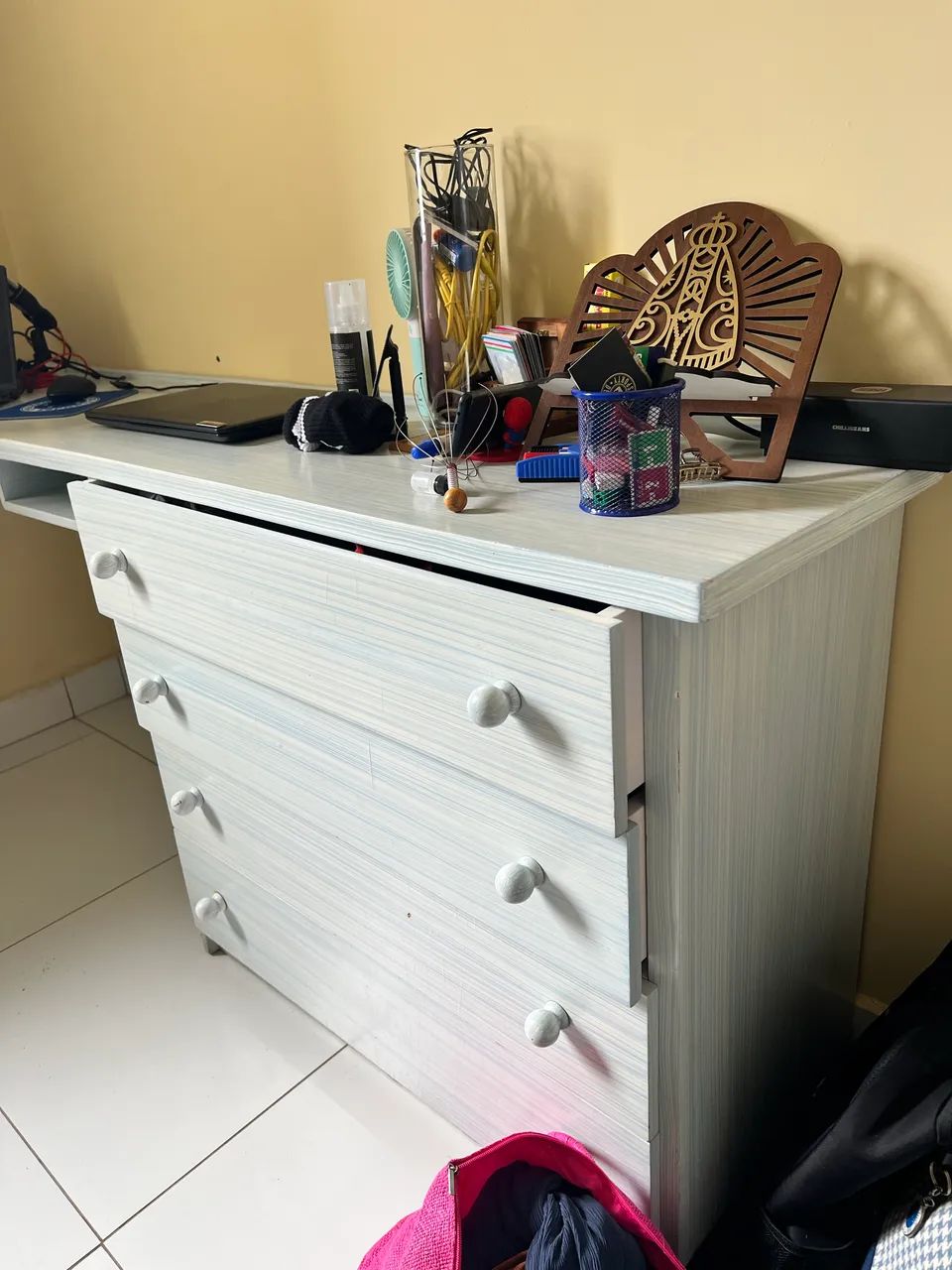 Escrivaninha e cômoda - Foto 2