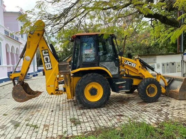 RETROESCAVADEIRA JCB - Foto 4