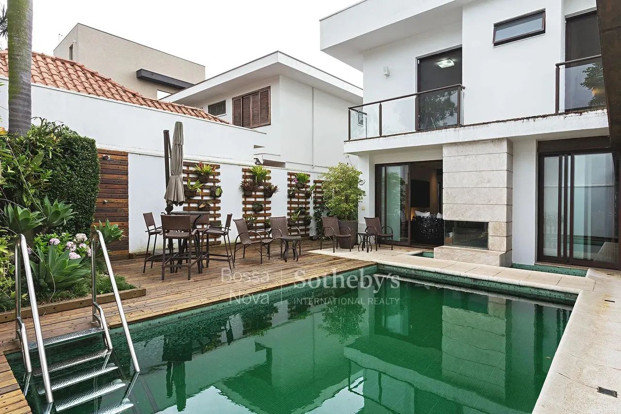 Casa com jardim, piscina e planta integrada próxima ao Parque Severo Gomes - Foto 2
